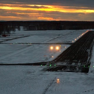 Взлетно-посадочная полоса